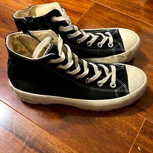 Cushionaire Women’s black/white Hi-Top Vespa Z Sneaker shoe Size 9